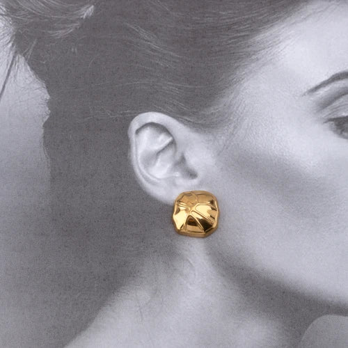 Brincos dourados em aço inox